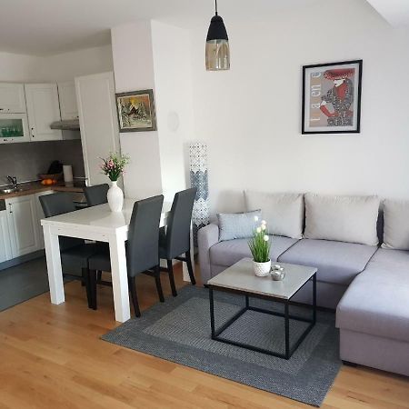 Apartman Dijana Lägenhet Banja Luka Exteriör bild